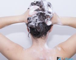 Как правильно мыть голову Лучше мыть голову в домашних условиях